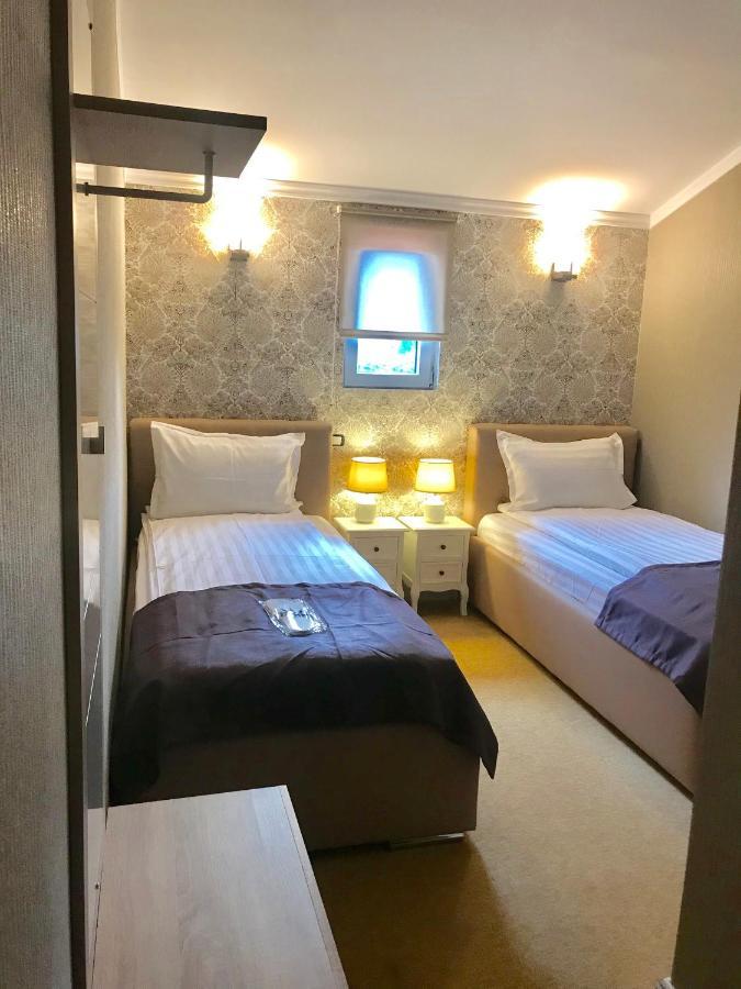 Vila 18 Hotel Boutique บูคาเรสต์ ภายนอก รูปภาพ