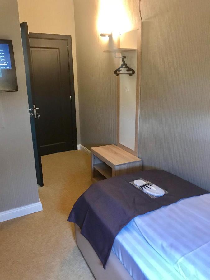 Vila 18 Hotel Boutique บูคาเรสต์ ภายนอก รูปภาพ