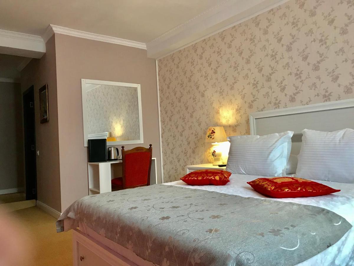 Vila 18 Hotel Boutique บูคาเรสต์ ภายนอก รูปภาพ