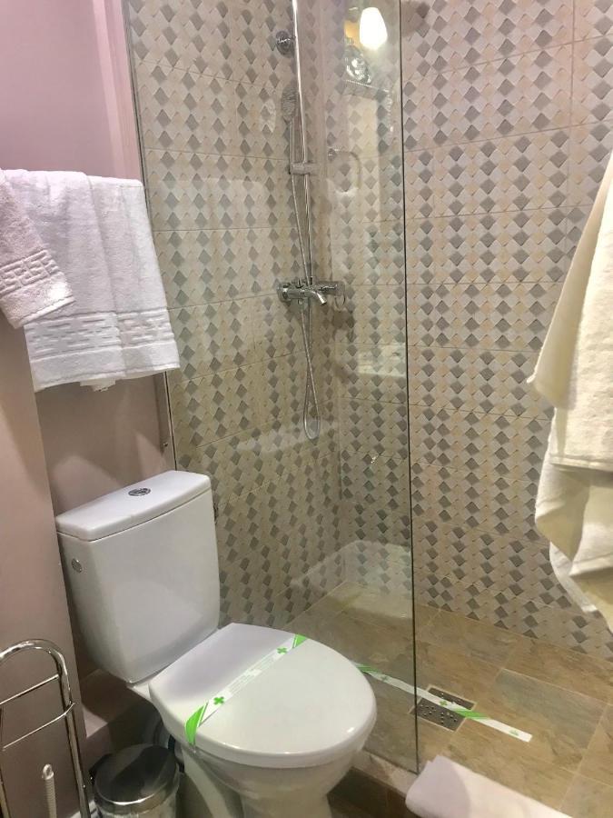 Vila 18 Hotel Boutique บูคาเรสต์ ภายนอก รูปภาพ