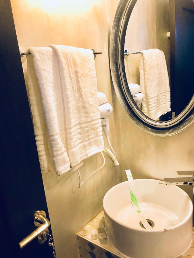 Vila 18 Hotel Boutique บูคาเรสต์ ภายนอก รูปภาพ