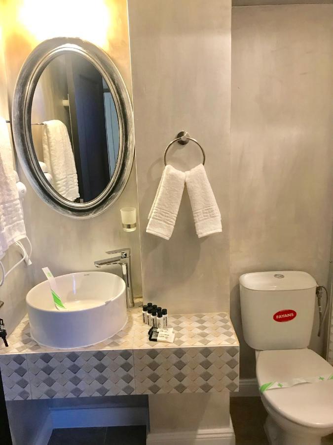 Vila 18 Hotel Boutique บูคาเรสต์ ภายนอก รูปภาพ